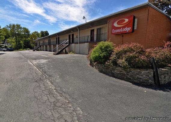Red Roof Inn Stroudsburg Exterior foto